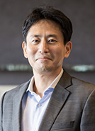 赤畑 渉 氏