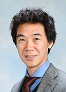 城戸 康年 氏