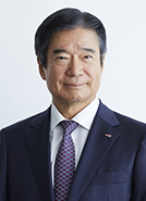 永里 敏秋 氏