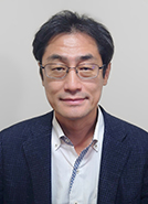 高山 義浩 氏